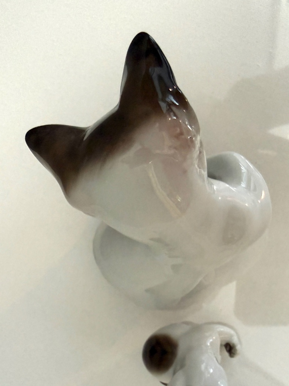 Set of Rosenthal Germany Playful Seated Kittens Figurines in Excellent Condition - Picture 10 of 13